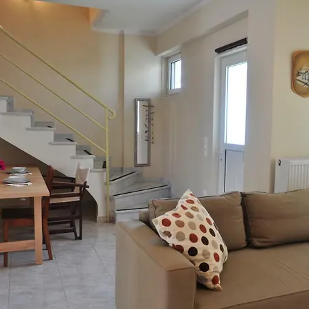 Sunny Spacious House With Garden 5min From Nafplio Dalamanara